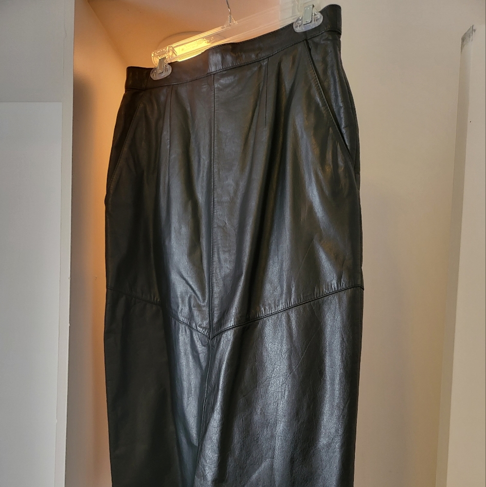 BOGO EVERYTHING $10 Genuine leather vintage midi skirt